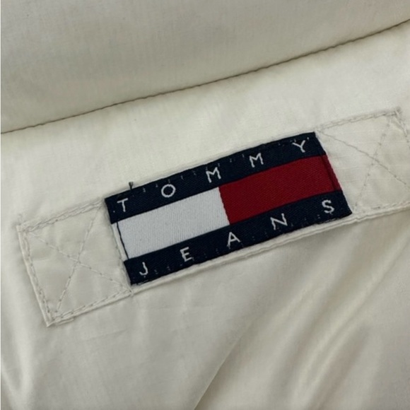 Tommy Hilfiger/Tommy jeans puffer jacket size L taking offers - Picture 11 of 14